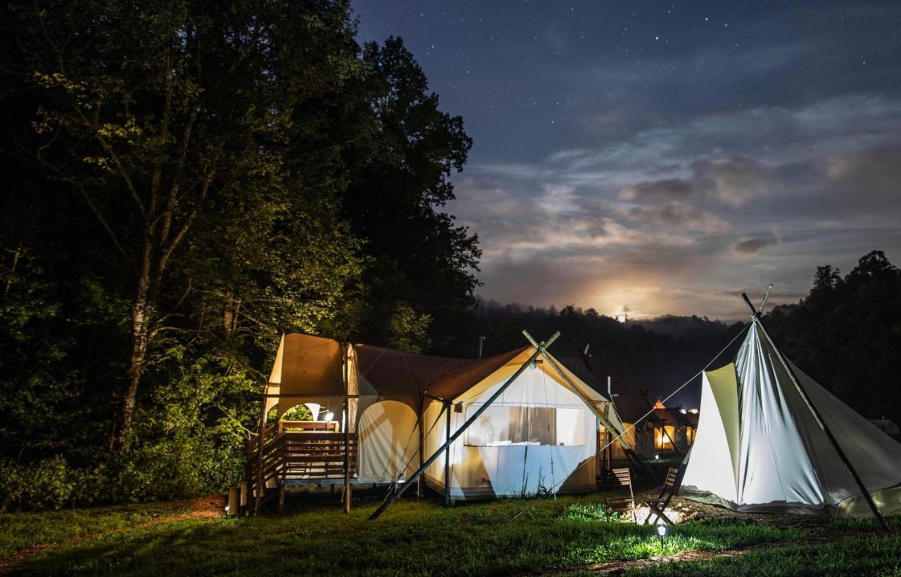 Hotel Under Canvas Great Smoky Mountains Pigeon Forge Exterior foto